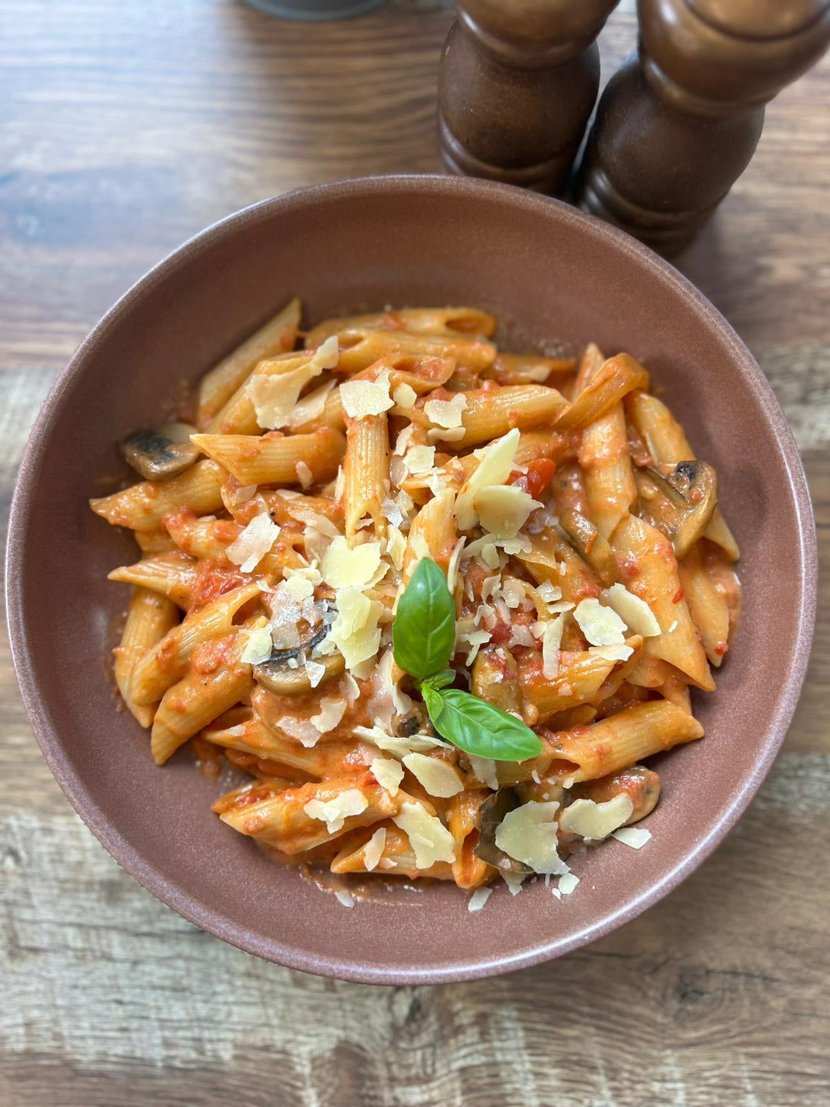 Salsa rosa penne with parmesan and basil